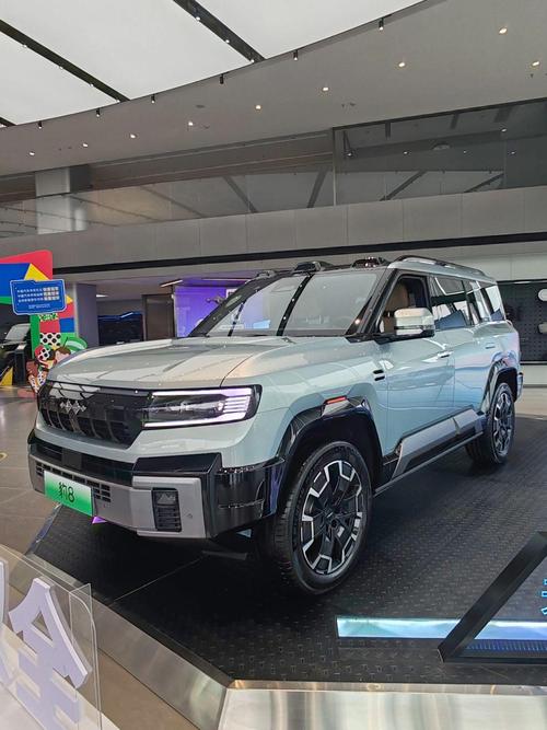 深圳166比亚迪方程豹硬派越野的爆款，英菲尼迪35周年与你共成长